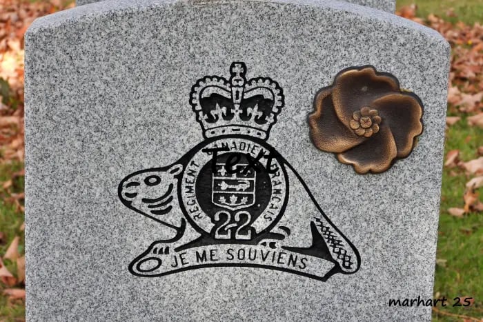 Cimetière militaire du Royal 22e Régiment.