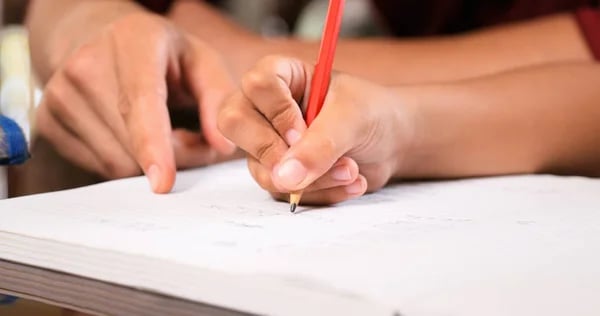 accompagner le geste pour mieux écrire