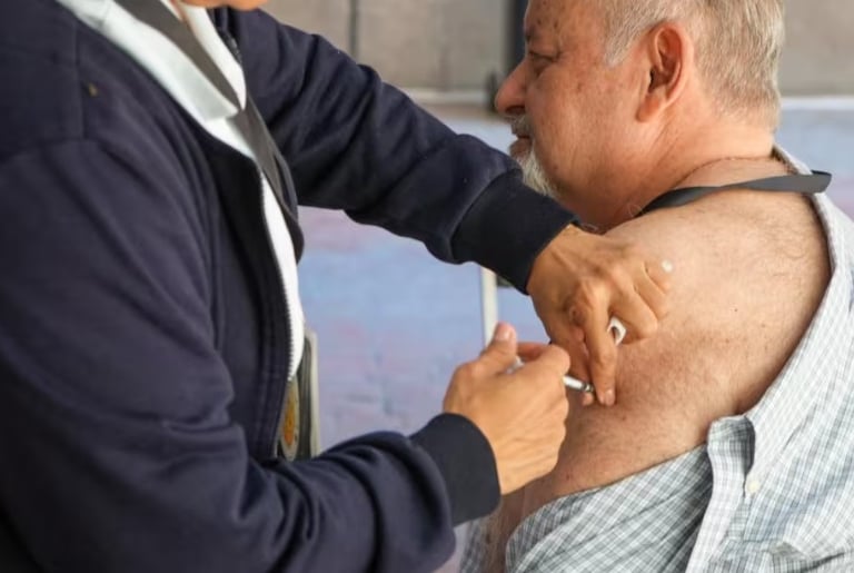 Avanza la vacunación contra la influenza en Sonora.