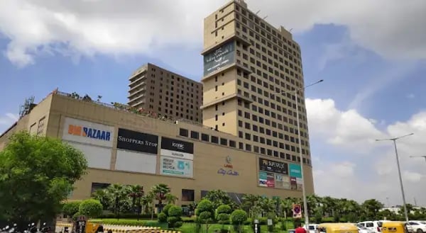 Bhutani Logix City Centre Restaurants List