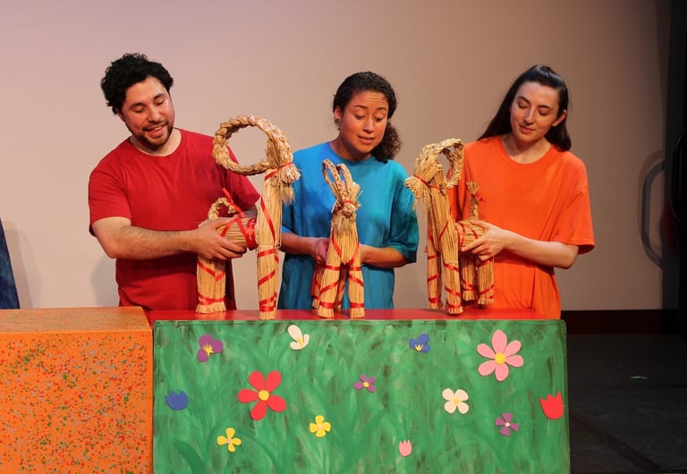Discovery Theater performs Fábulas Fairytales - Billy Goats Gruff
