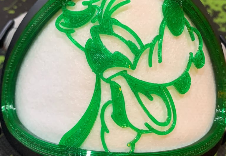 flo-65: Flomask with Goofy decoration