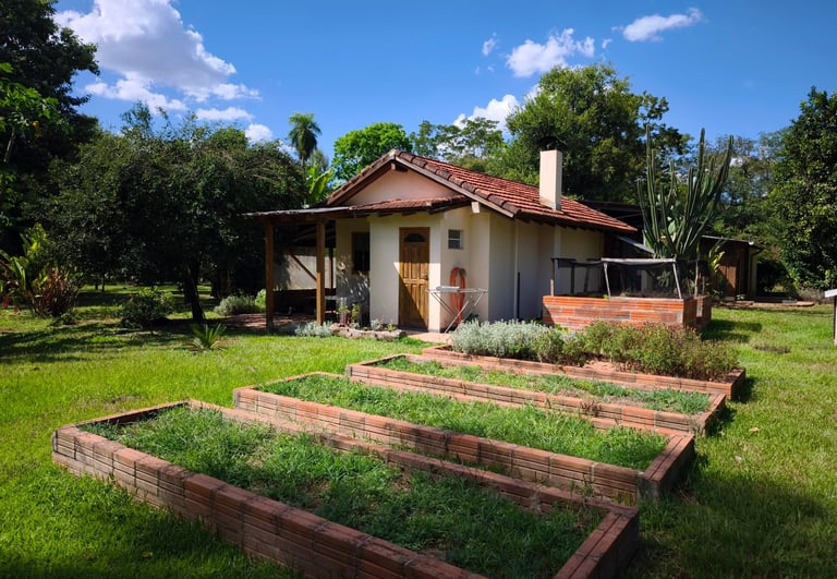Anwesen mit Wohnhaus , Obst, Brunnen, Internet in Independencia , Paraguay