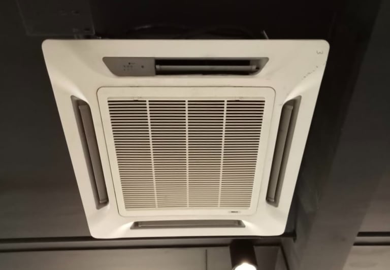 Suasana Aircond ceiling cassette installation and repair service Selangor office.