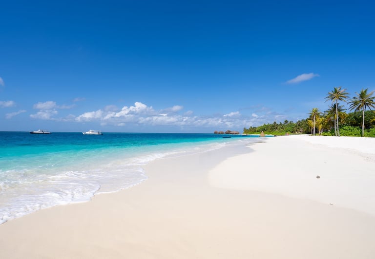 Huvafen Fushi Maldives beach