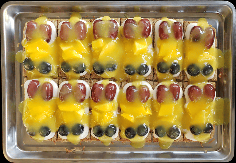 Small Fruit Pizzas