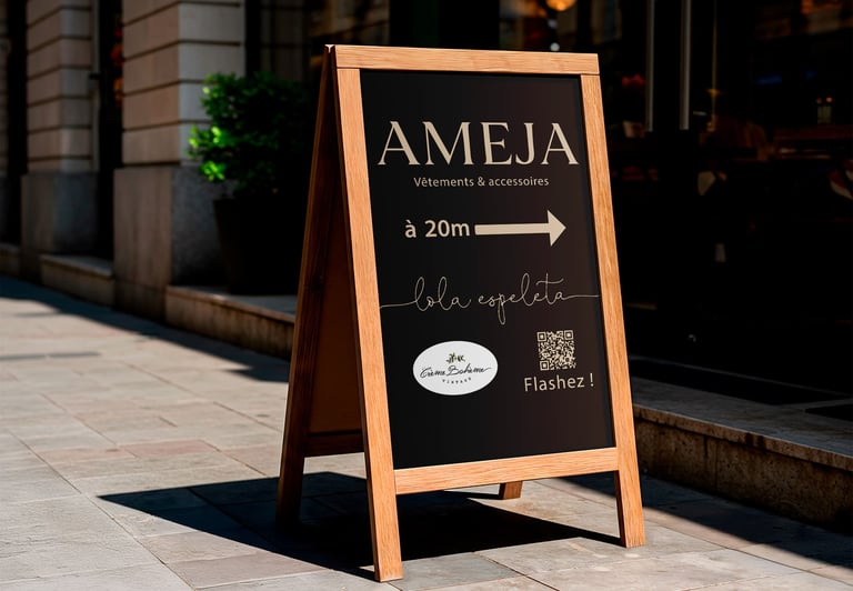 Panneau publicitaire pour la rue