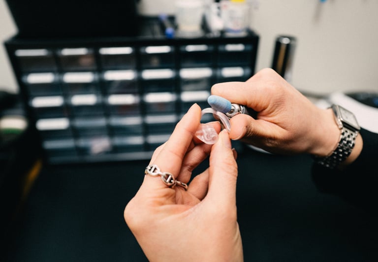 Embouts sur mesure, accompagnement personnalisé et service après vente