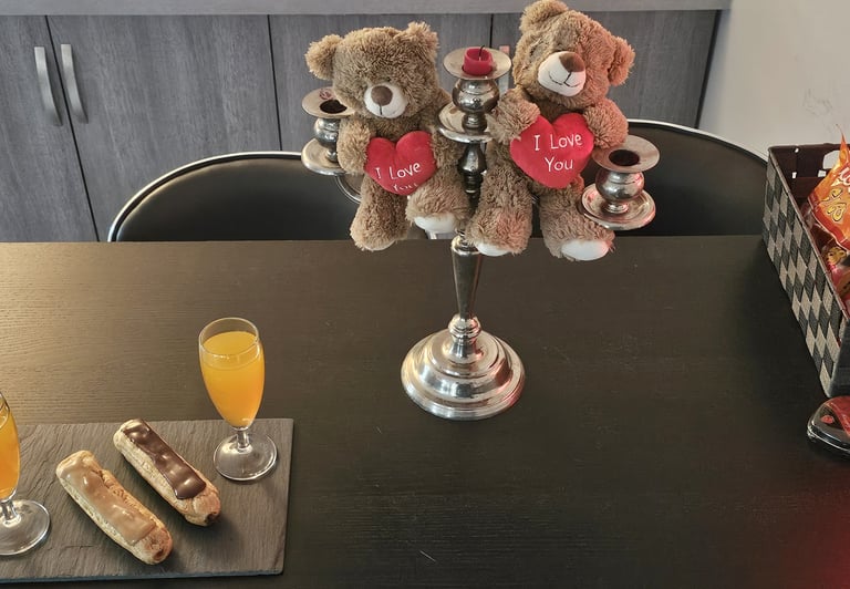 Gîte de luxe avec spa et sauna à Strasbourg - Hôtes et Demeures - verre de bienvenu