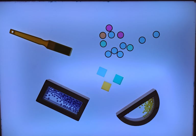 mesa de luz. Psicopedagogia (psicologia y pedagogia) Espacio Mare Cognitum. Leon