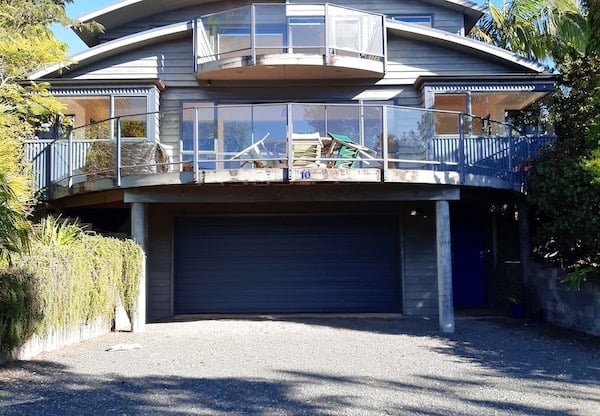 CHR Builders before house reclad