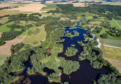 Kirkilų karstiniai ežerėliai