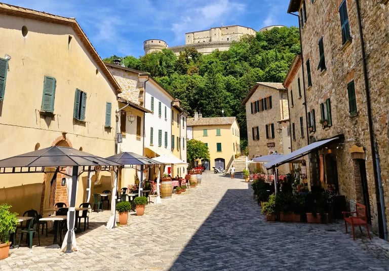 Borgo interno Rocca di San Leo, Borghi provincia di Rimini, Castello Medioevale