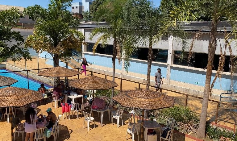 Famílias no Clube AQUA em Cidade Ocidental