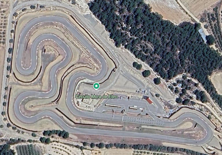 Vista aérea del Circuit Móra d’Ebre para rodadas en pitbike