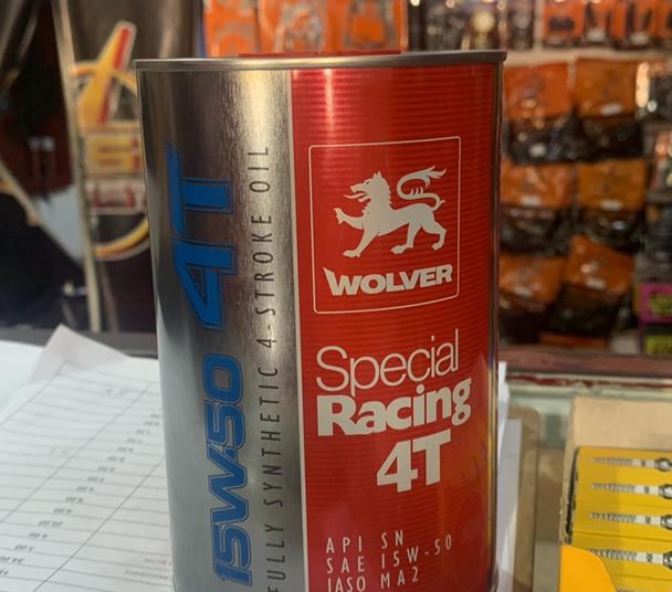 Lata de aceite de motor Wolver Special Racing 4T totalmente sintético 15W-50