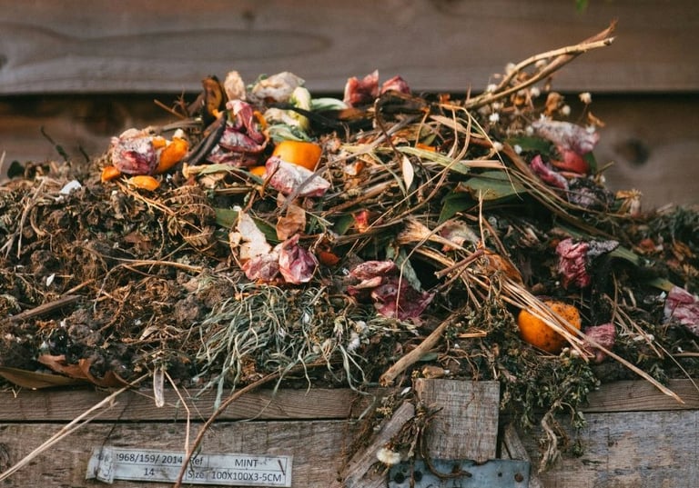 a lot of community compost with pros and cons