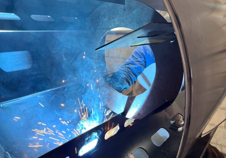 Serviço de solda MIG e TIG