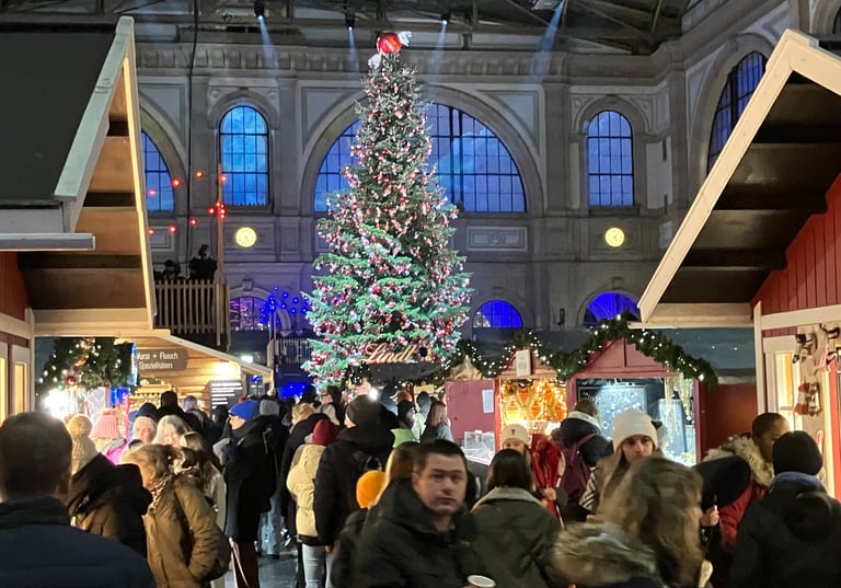 Zurich indoor SBB Christmas Markets