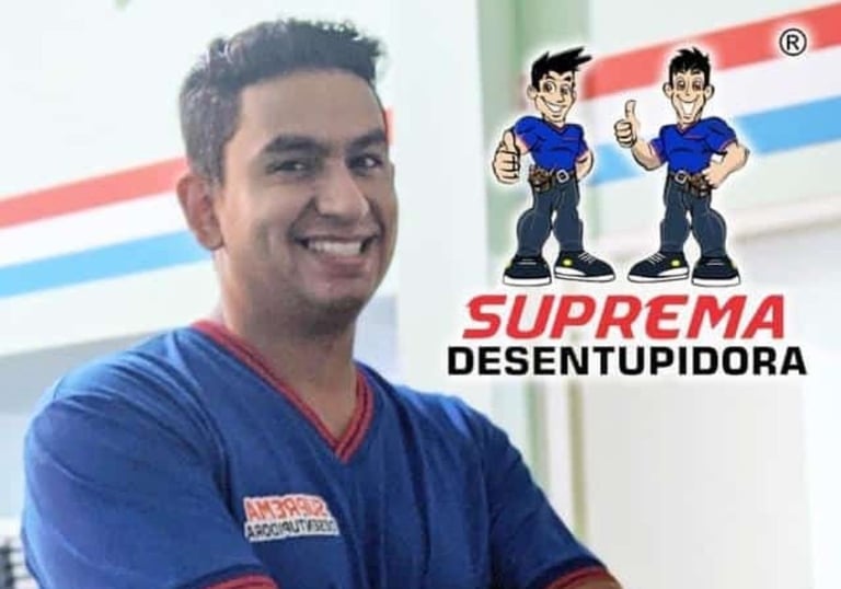 técnico profissional de desentupimento