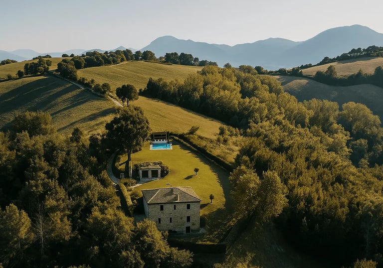 affitto villa in pietra con piscina Marche