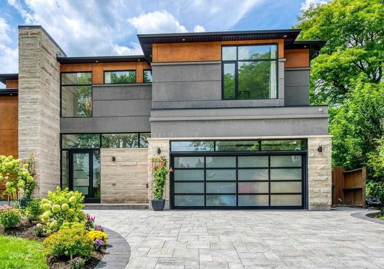 exterior photo of a modern home in Vaughan
