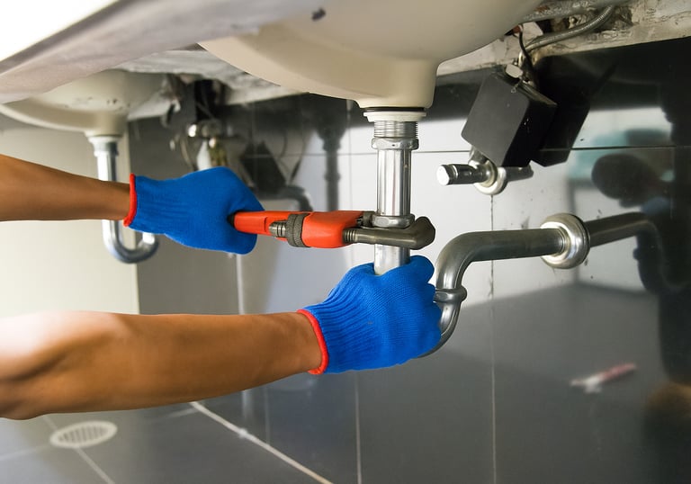 desentupimento de pia com a suprema desentupidora