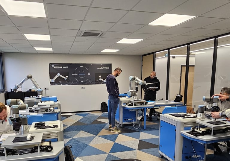 Formation et support sur-mesure pour vous accompagner en robotique collaborative