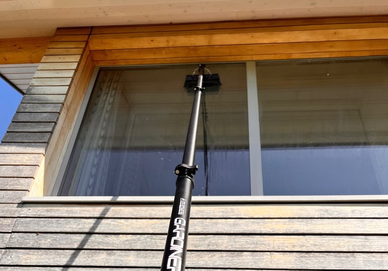 window cleaning with a pole