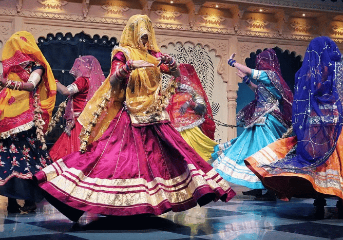 Indian-fol-dance-ghoomar-www.kalpangan.com