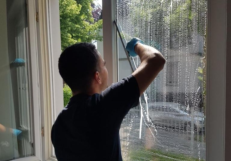 Fensterreinigung