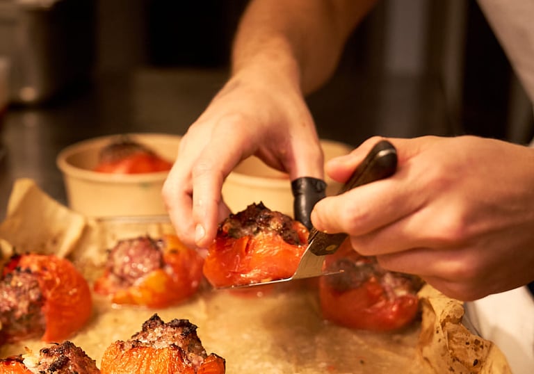 Reportage photo corporate de gestes métiers pour un restaurant à Paris.