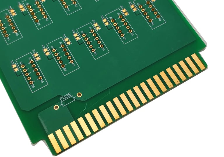 Explore the advantages and disadvantages of Gold Finger plating with Omini’s expert solutions.