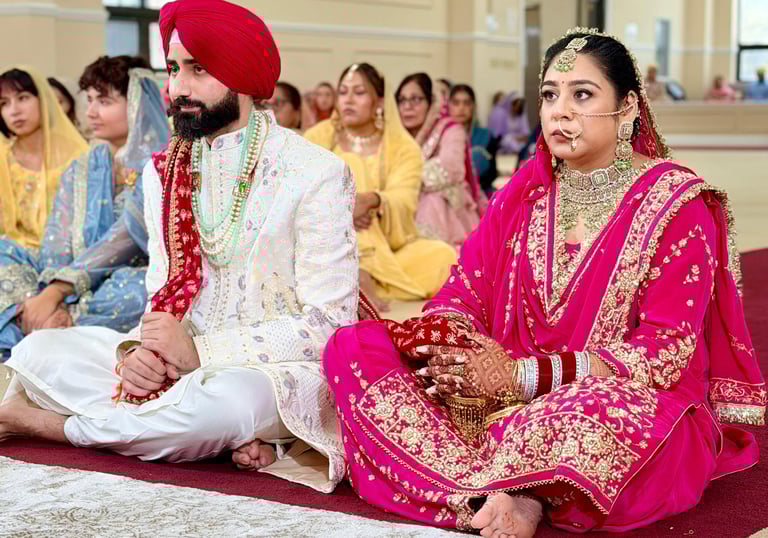Indian Sikh bride in traditional wedding attire New Jersey Gurdwara