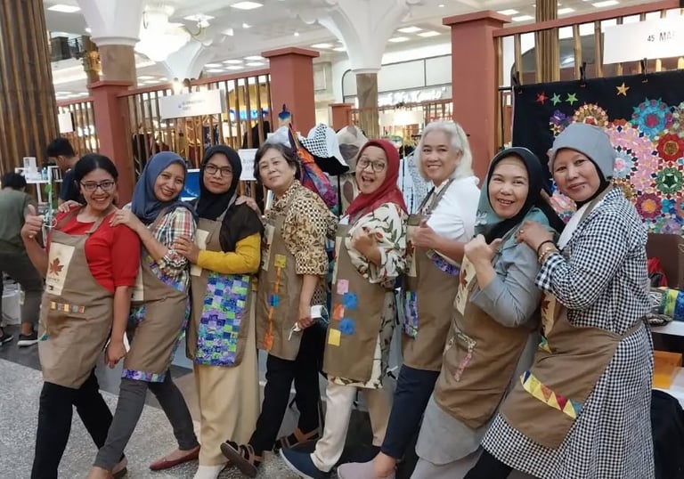 community-patchwork-quilting-maple-sew-craft