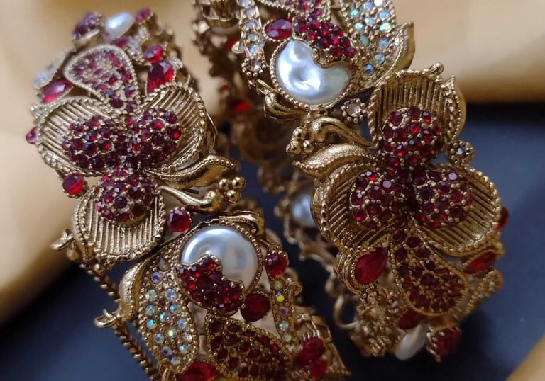 bangles, karay, mor pankh