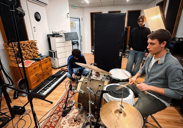 Glyn Johns microfonazione su batteria All'avangarage rec studio pesaro