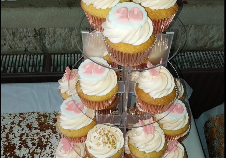 cupcake display West Yorkshire for goodness cake 