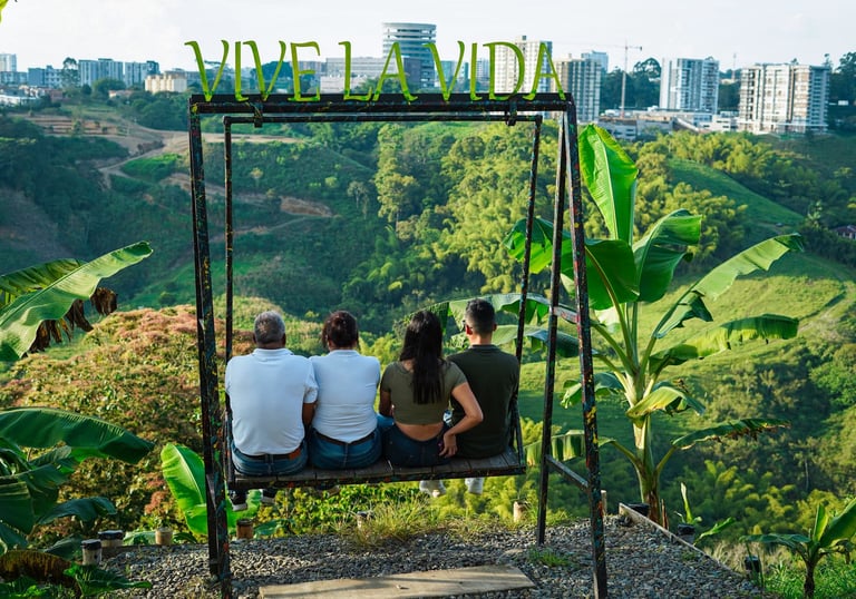 mirador en Calarca Quindio con vista al Río Quindío y Armenia
