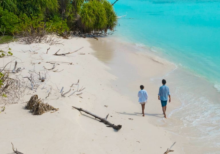 ukulhas desert island escape