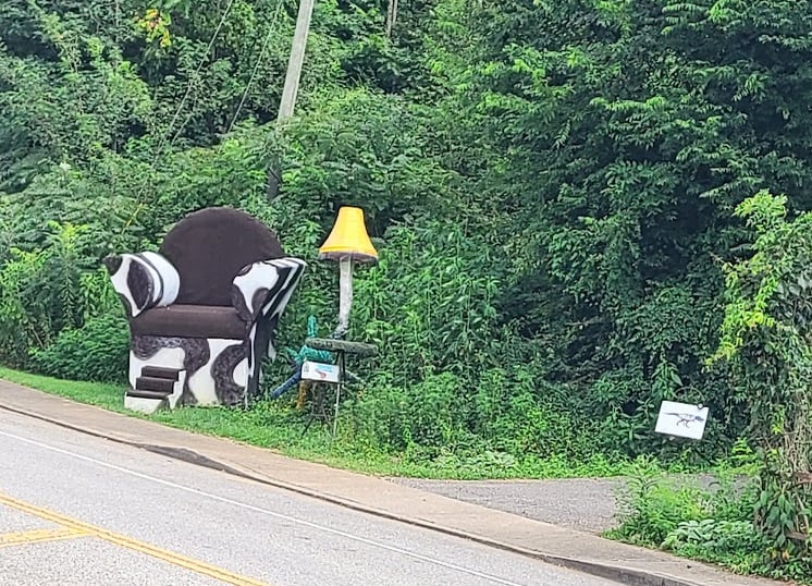 Tellico Plains TN - roadside art, oversized stuffed chair & lamp
