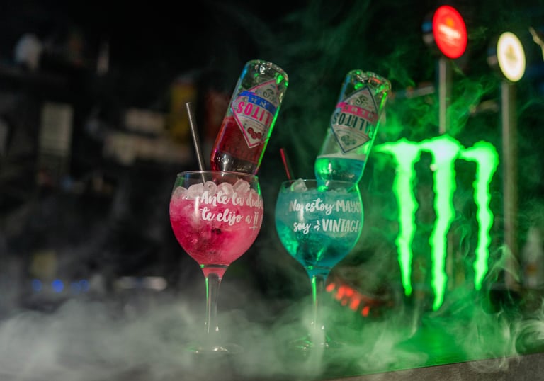 <img src="portfolio.jpg" alt="Ejemplo de sesión fotográfica profesional realizada por Keops">