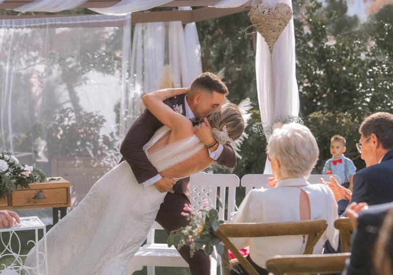 <img src="portfolio.jpg" alt="Ejemplo de sesión fotográfica profesional realizada por Keops">