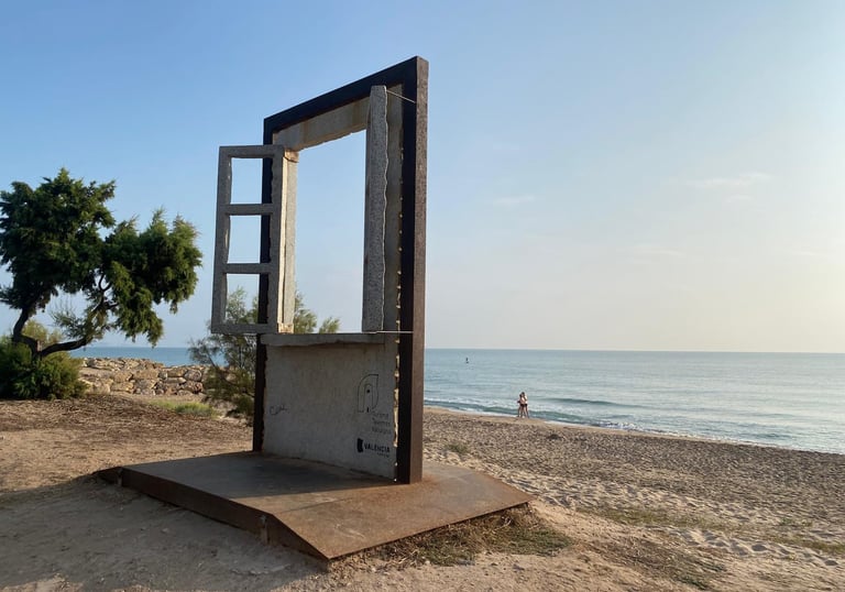 Ventana al mar playa Goleta Tavernes