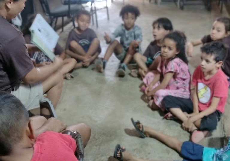 Aulas de reforço escolar.