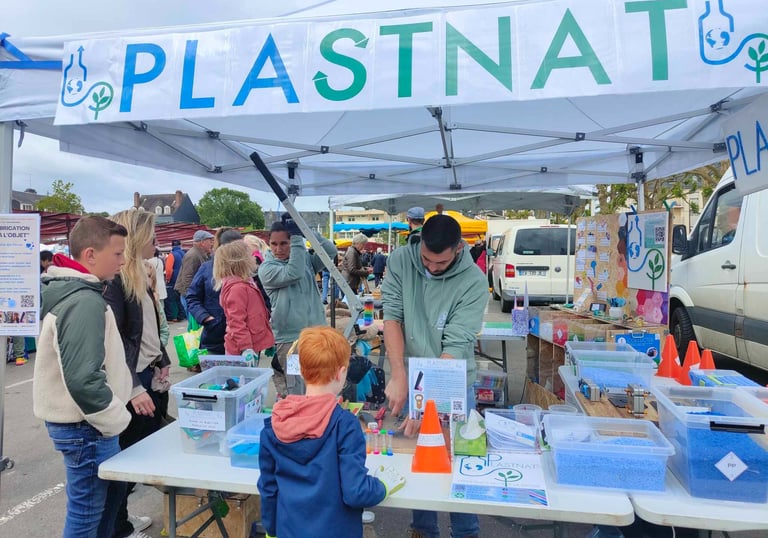 Atelier Plastnat, Lisieux Normandie, recyclage plastique