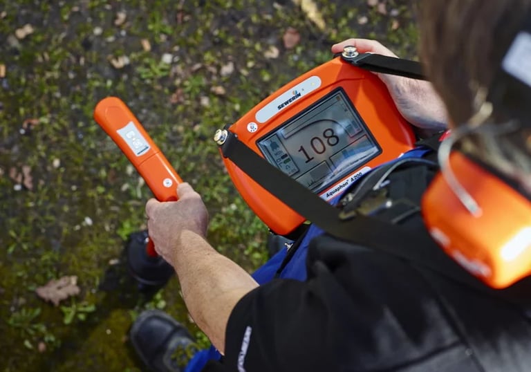 Localizacion fuga de agua con geófono Sewerin
