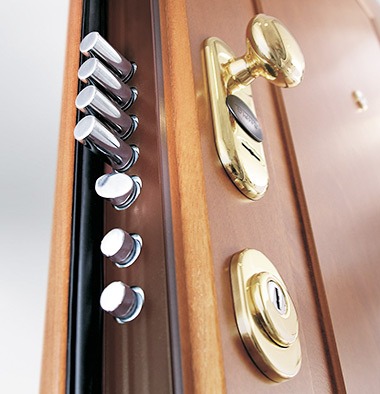 Abertura de porta , mudança de fechaduras, canhões e sua instalação, assistência a cofres