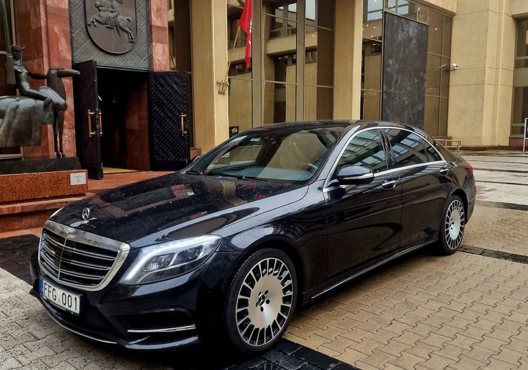chauffeur with s class in Lithuania