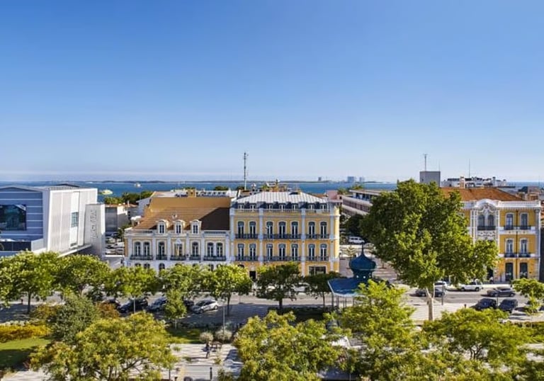 4⭐️ Luna Esperanca Centro Hotel